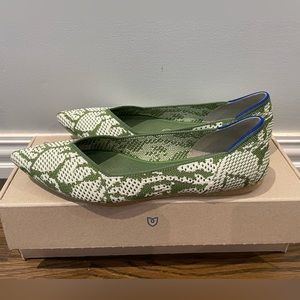 Rothy’s The Point size 9 in Meadow - Retired, Rare